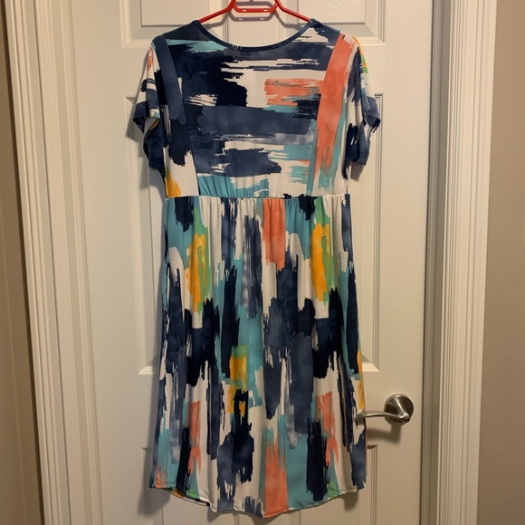 🎉Host Pick🎉 - Watercolour Midi Dress - Picture 2 of 5